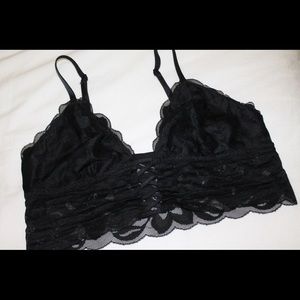 Victoria’s Secret black lace bralette size M.